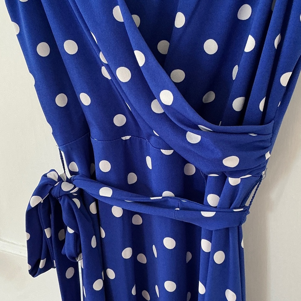 New! Beautiful royal blue faux polka dot wrap dress, Jessica Howard, size 10p - Picture 2 of 13